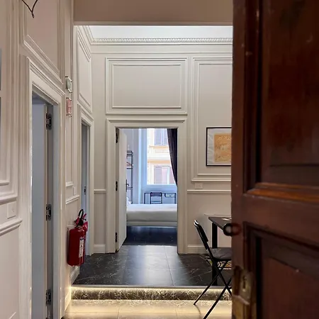 Room Roma Nazionale-3